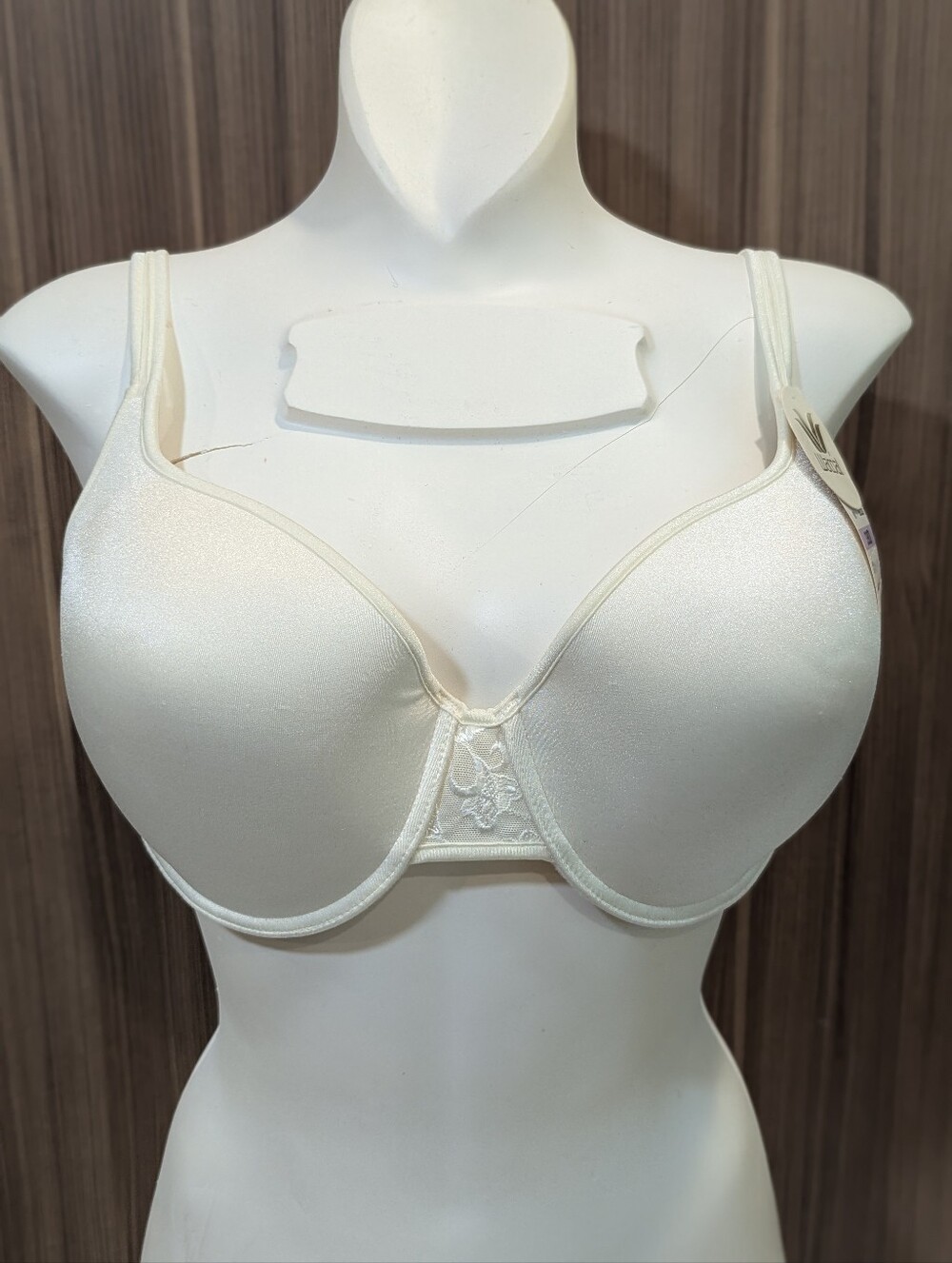 NWT Wacoal Ivory Ivory/Cream Underwire Contour Bra 38D #85333